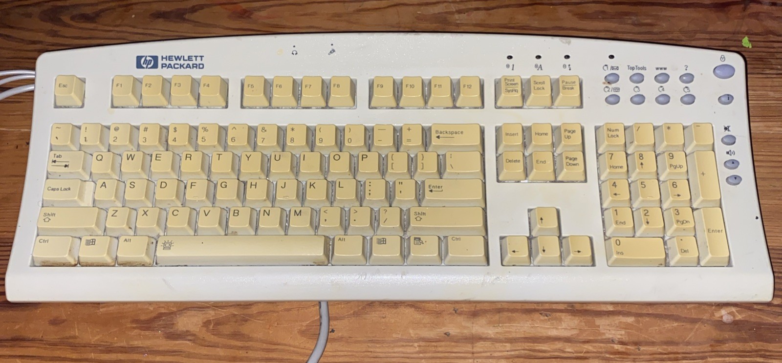 VINTAGE HP MODEL: SK-2511A Wired PS/2 6-Pin English Multimedia Keyboard