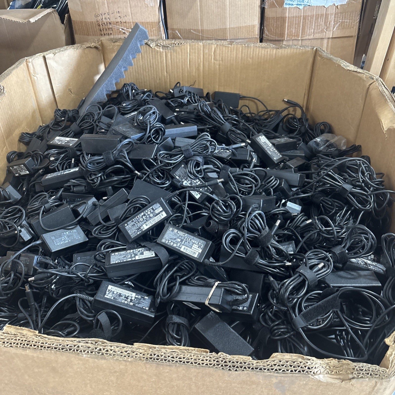 HP 65W BigTip Lot Of 10x 19.5V 3.33A Power Adapter 7.4mm  With Cables Got 2500