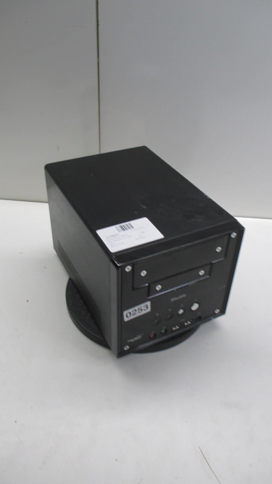 Shuttle SN68SG2 XPC Glamor Desktop Computer AMD Sempron LE-1250 2GB Ram No HDD