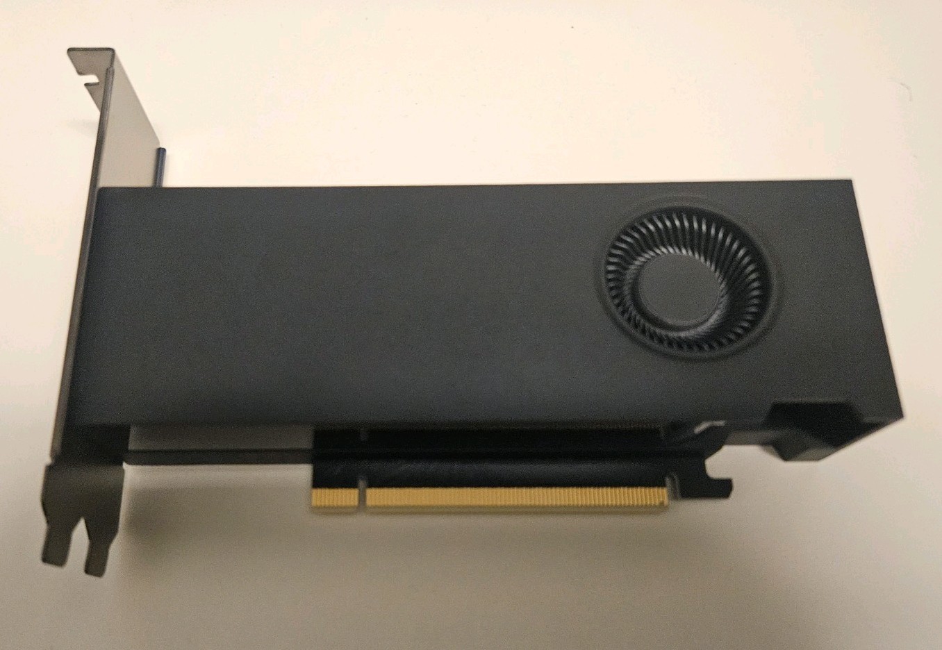 Nvidia RTX 2000 Ada Generarion 16GB GDDR6 full height GPU 