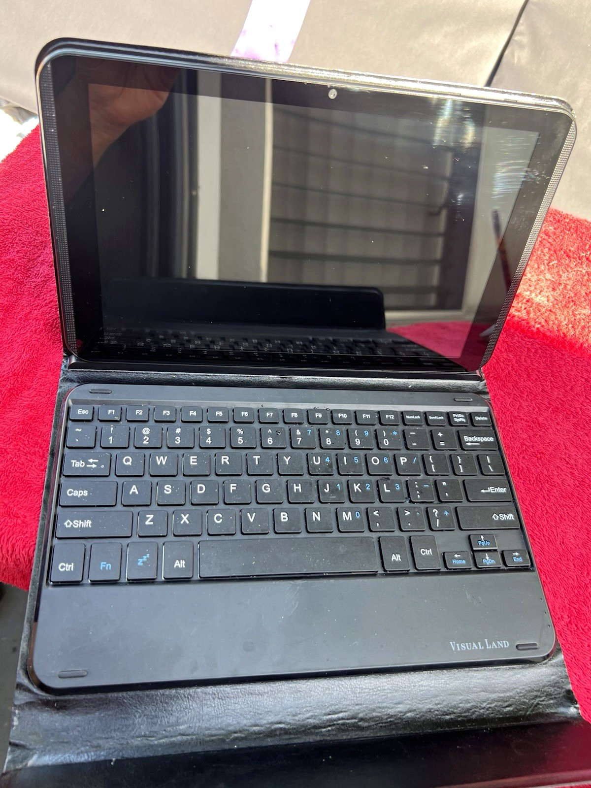 Visual Land Prestige Elite 10QH 64GB Android Go Tablet w/ Keyboard Case Black