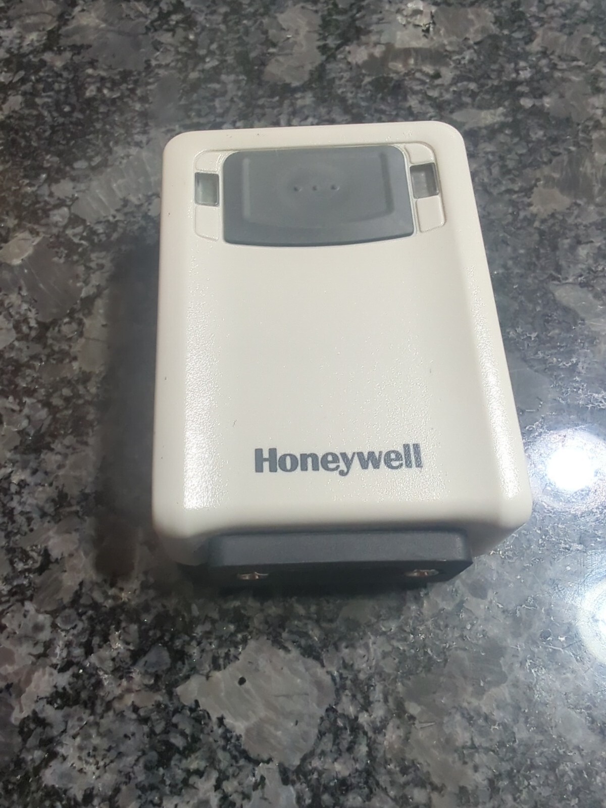 Honeywell 3320G Vuquest 3320G-4-INT-N  Barcode Scanner 2D Ivory