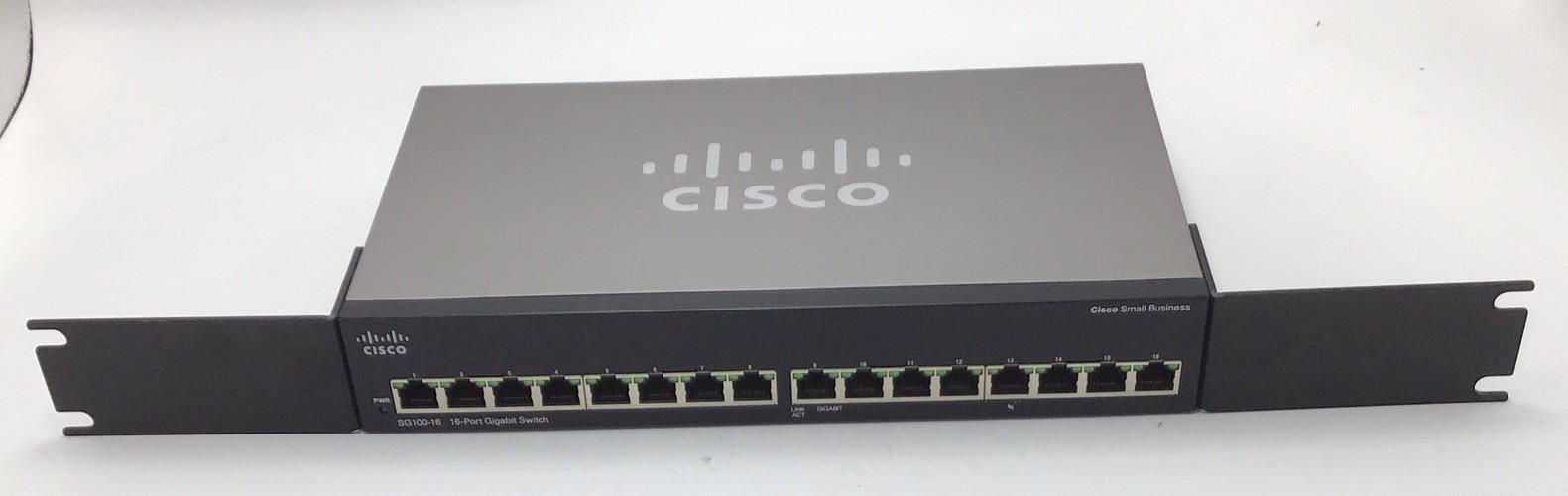 Cisco SG100-16 16-Port Gigabit Unmanaged Switch with Rack Ears K32