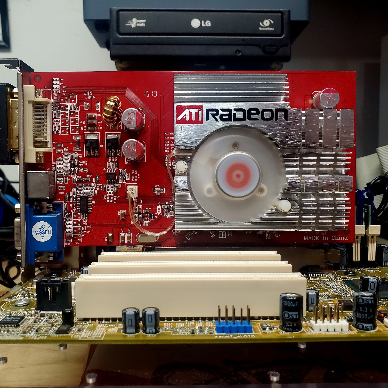 Ati Radeon 9550 Agp 256mb Boxed