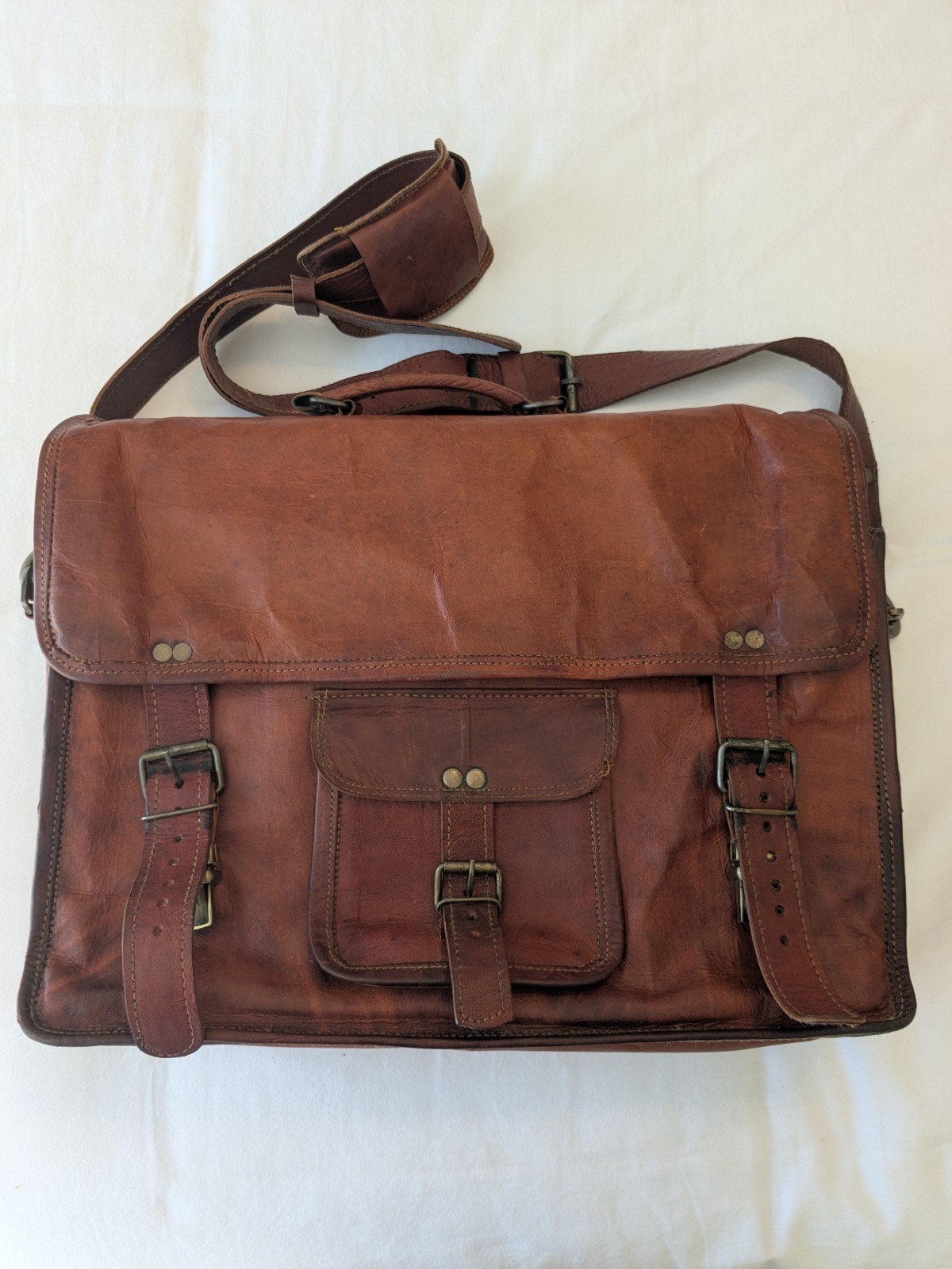 Genuine Brown Leather Messenger Computer Bag  Brief Case, Large Size, Fits 17"