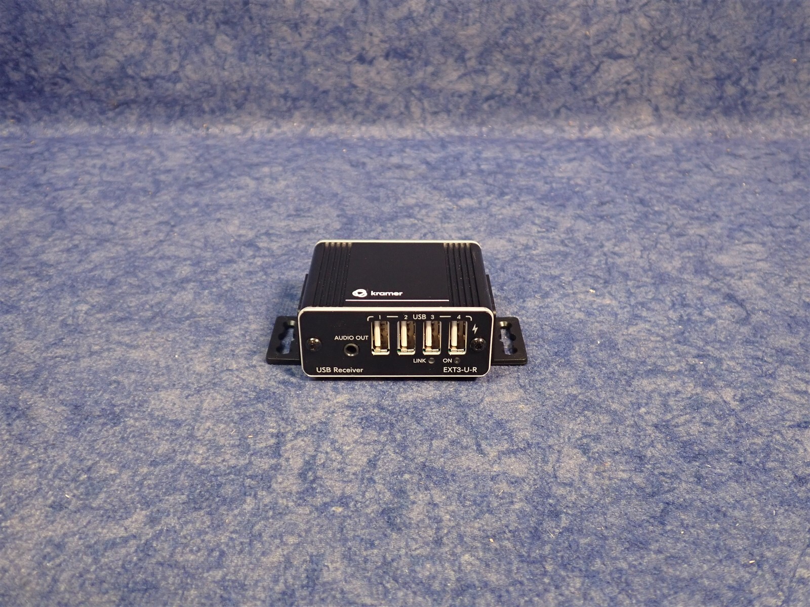Kramer EXT3-U-R 4-Port USB 2.0 Receiver, 330', Two–Way PoC Powering (BN45)