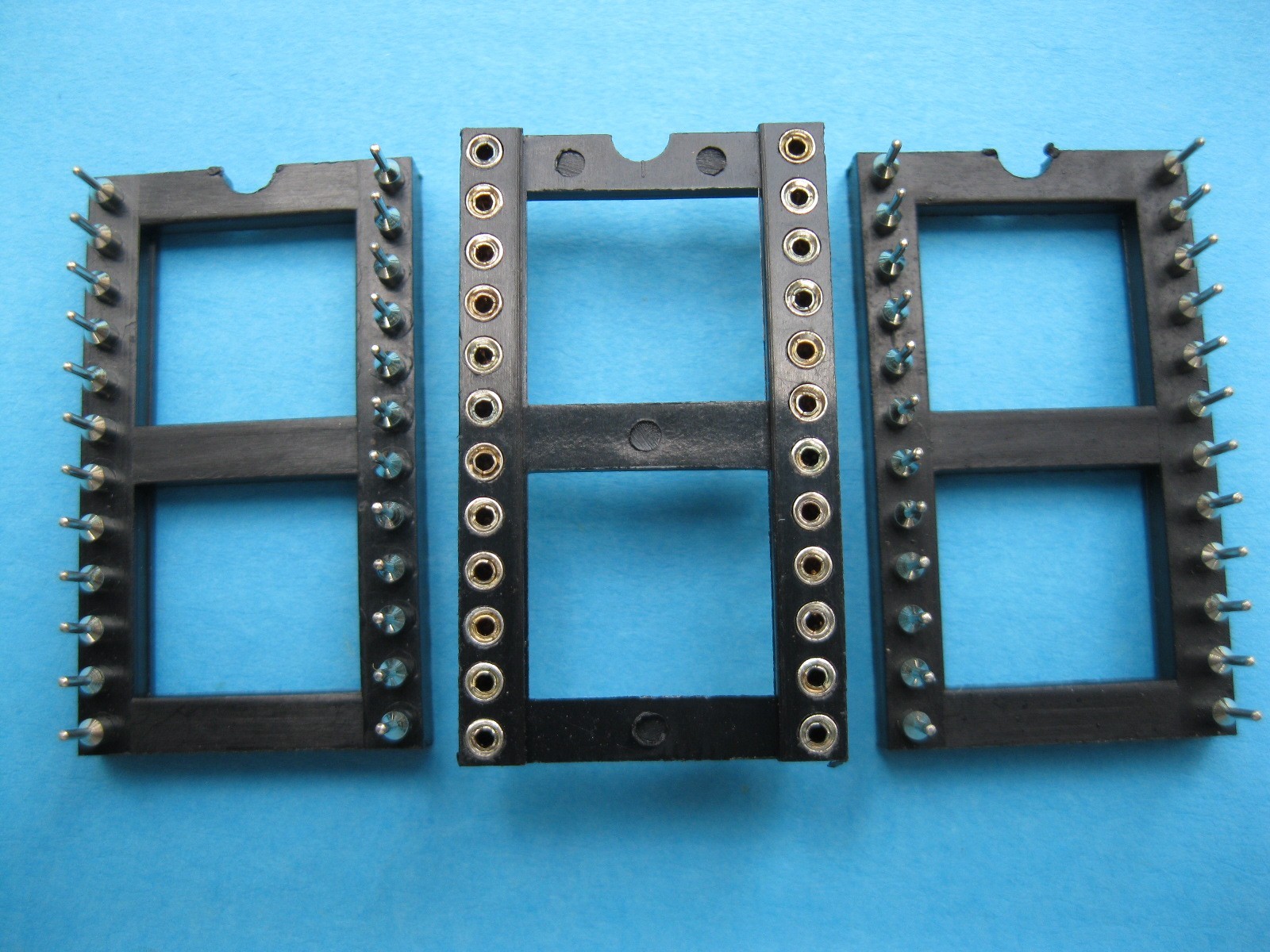 20 pcs IC Socket Adapter Round 24 Pin Headers & (IC)Sockets 2.54mm X=15.24mm New