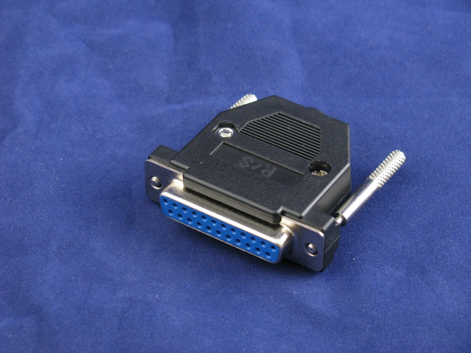 Amiga DB23F Video Connector + Hood NEWLEY MANUFACTURED Ships from USA