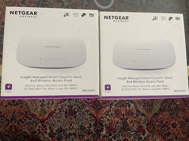 Netgear WAC540- AC3000 Tri-Band PoE Insight Managed Wireless Access Point