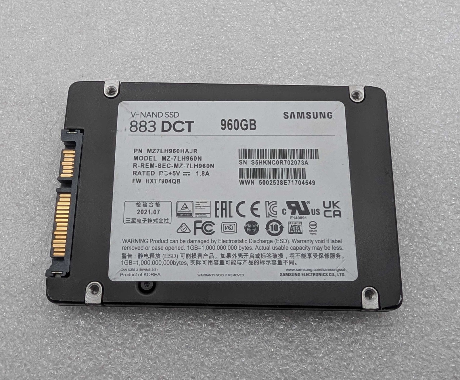 Samsung 883 DCT V-NAND SSD 960GB MZ-7LH960N SATA