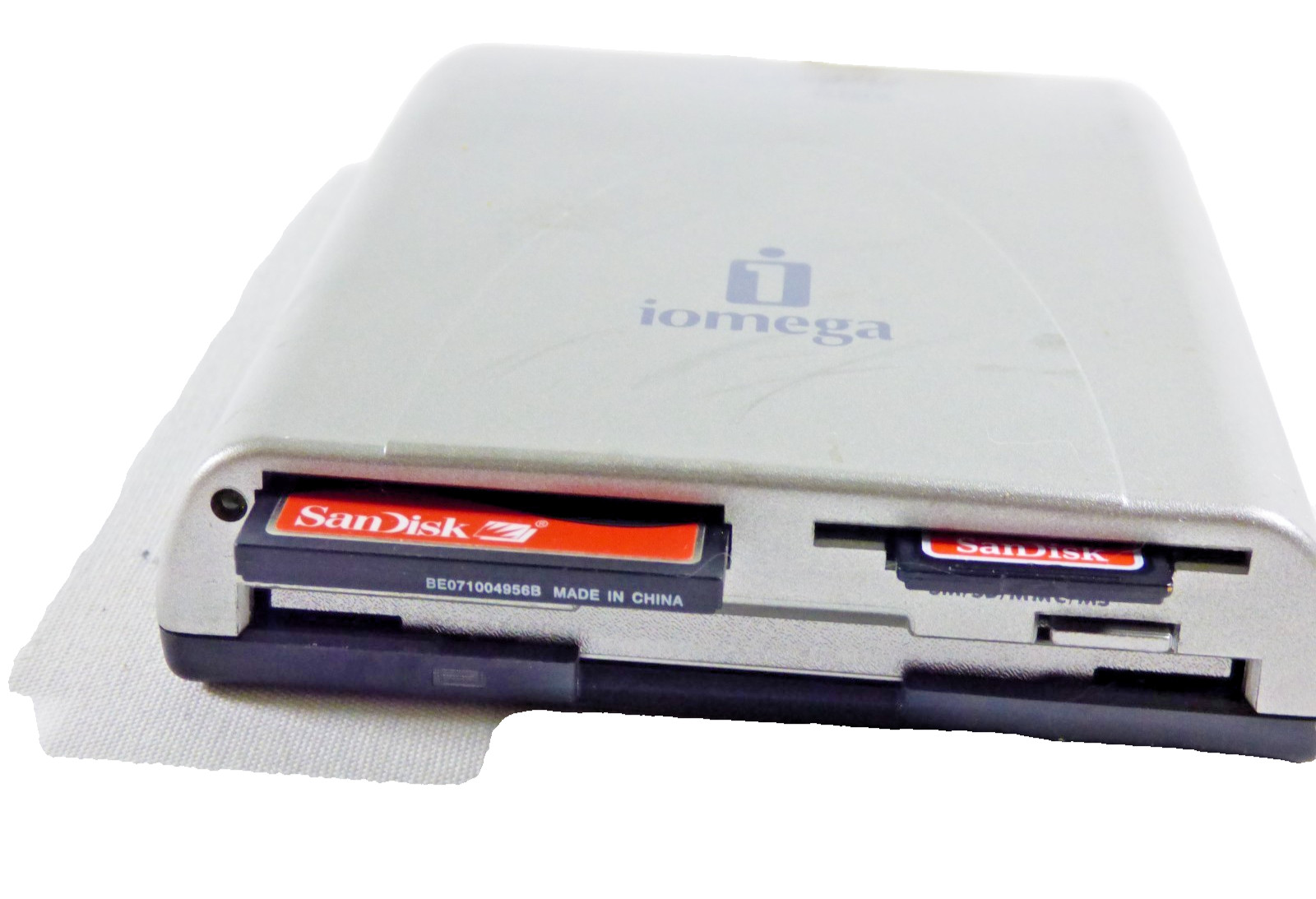 IOMEGA Hub Floppy External Drive + 7-in-1 Floppy Plus CRE-01A TESTED AND WORKS