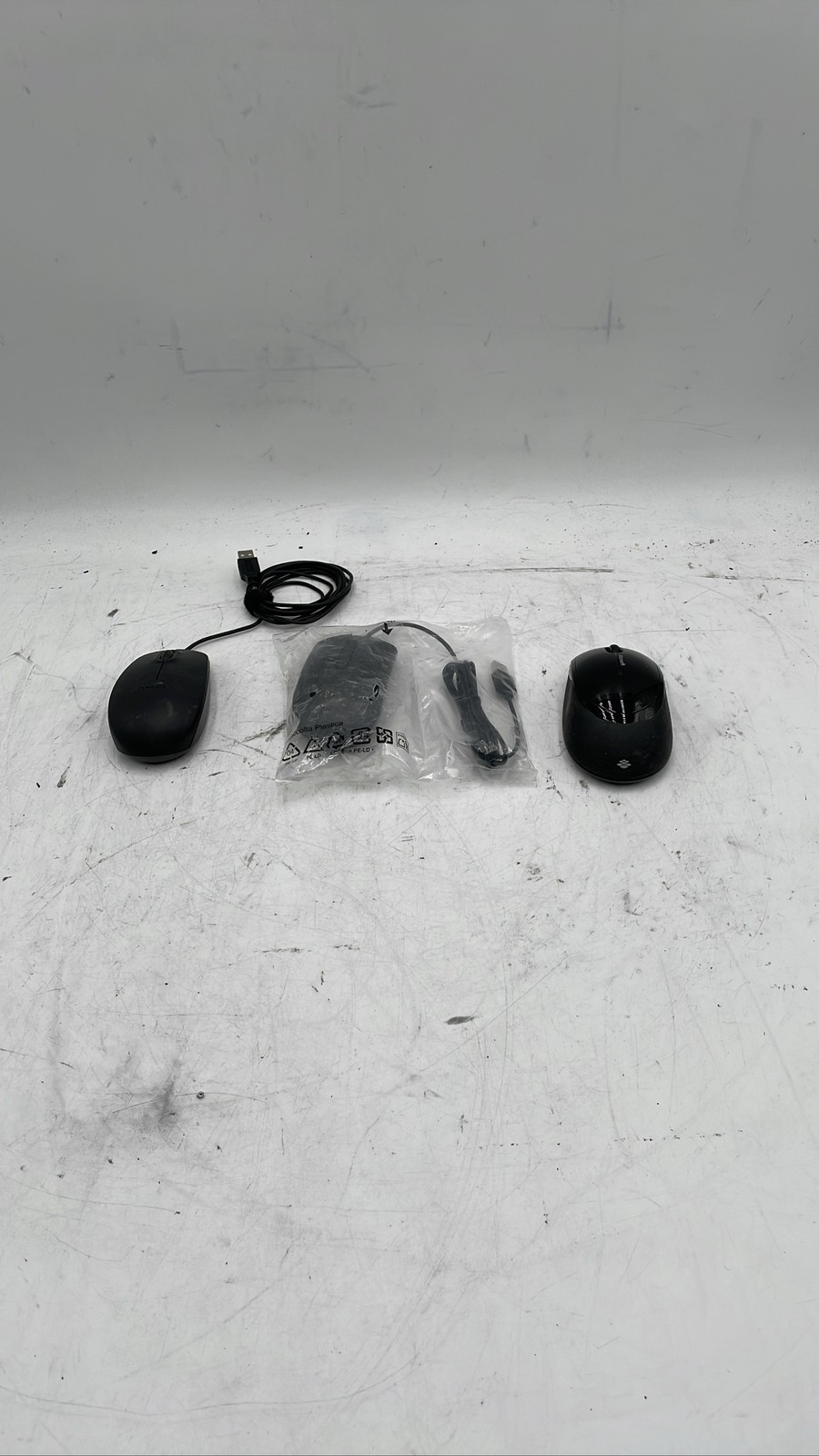 Dell MS111-L 3-Button Scroll Wheel Wired USB Optical Mouse Black Lot of 3