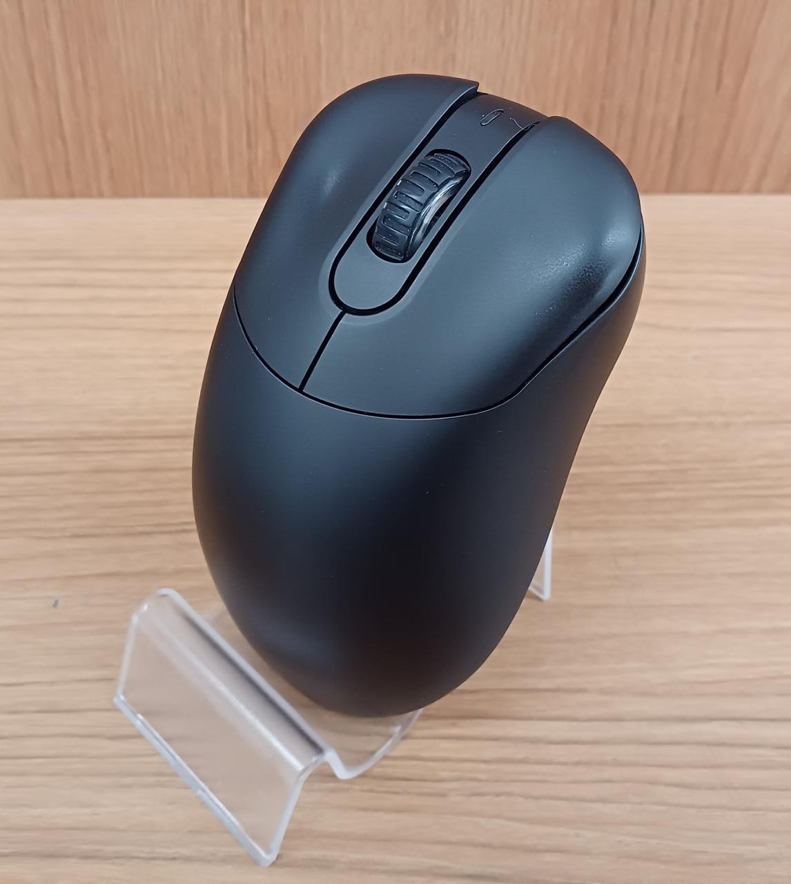 Wireless Mouse Model E1 VAXEE