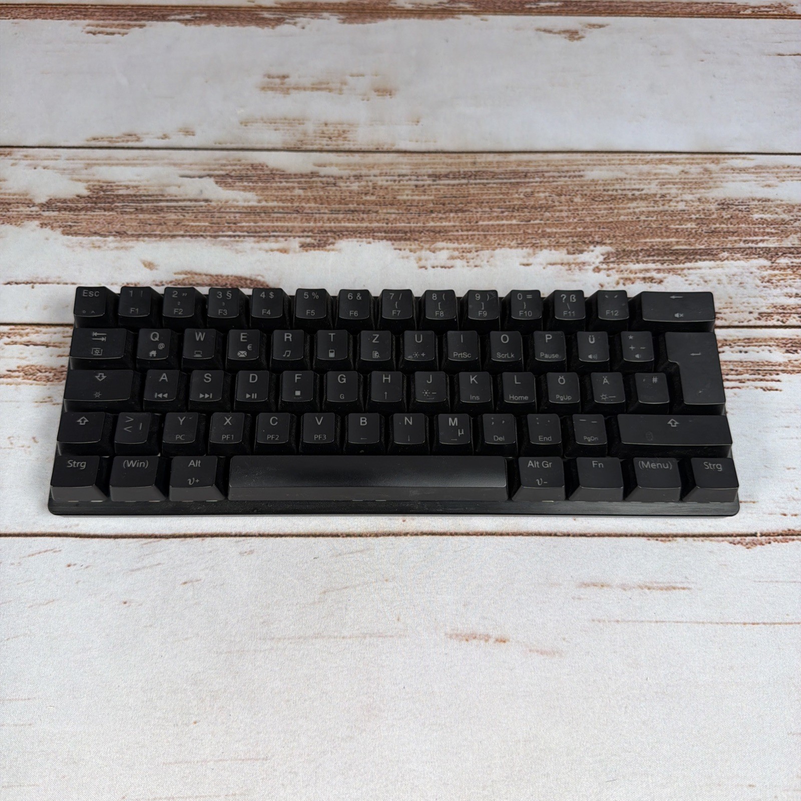 STOGA MK22 Mechanical Gaming Keyboard 60% Compact Black Wired Detachable USB-C