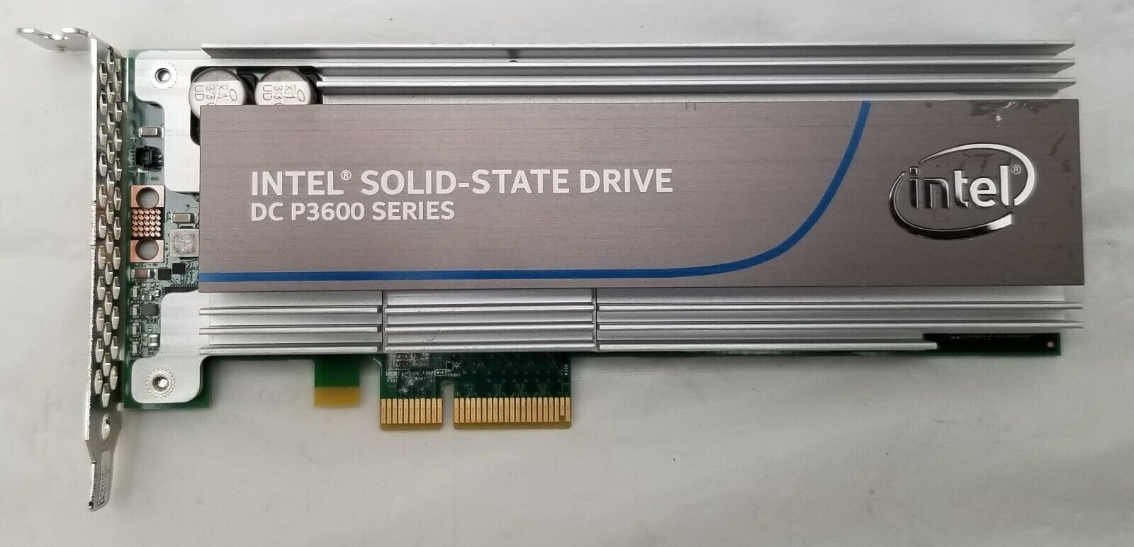 Intel SSD SSDPEDME800G4 800GB PCIe SSD