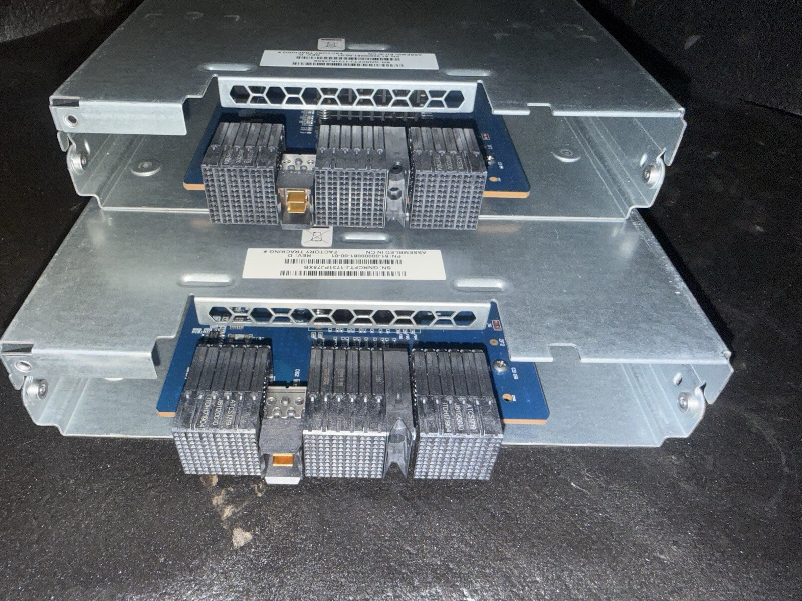 *NICE* DOT HILL SAS Controller 6Gb/s, 81-00000081-00-01
