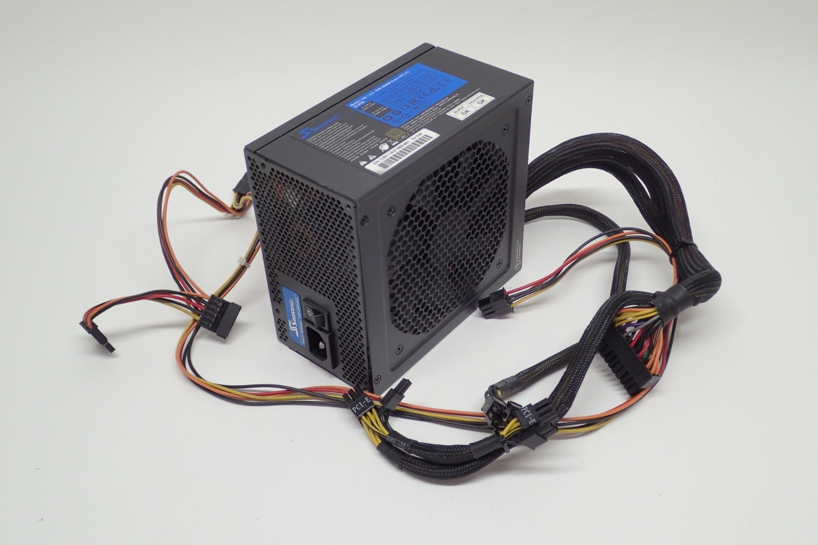 Seasonic SSR-650RM 80 Plus GOLD Active PFC F3 Semi-Modular Power Supply