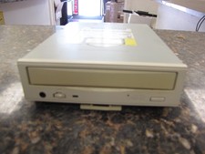 Apple Computer AppleCD CR-585-B 24X Max Speed CD-ROM picture
