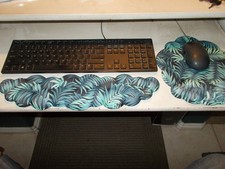Cloud Keyboard Wrist Rest and Cloud Mouse Pad Set Memory Foam Green Leaves NEW picture