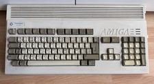 Amiga A1200 with Kick 3.0 & WB.3.0 & RCA 120, Works, Excellent picture