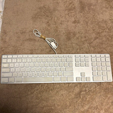 Apple A1243 Wired USB Aluminum Keyboard Numeric Keypad QWERTY English Silver picture