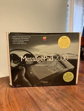 Vintage Apple Newton MessagePad 2000 with Case/Keyboard/Stylus /Adapter, box picture