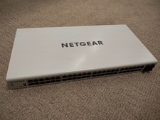 Netgear Insight GC752X-100NAS 48x Gigabit 4x SFP+ Rack Mount Smart Switch - Used picture