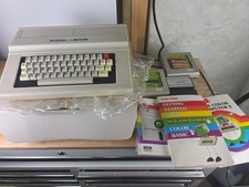 Untested Tandy TRS-80 Color Computer 2 Vintage 64k 26-3127B AS IS FOR PARTS picture
