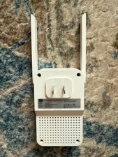 Macard Wi-Fi Dual Band Range Extender & Access Point 2.4GHz & 5GHz Model RE1200 picture