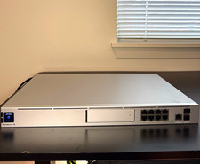 Ubiquiti UniFi Dream Machine Special Edition UDM-SE PoE Gateway Router picture