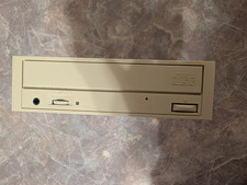 LG IDE CD-ROM Drive / 0002229P Beige CRD-8400B picture