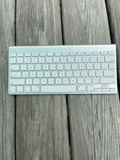 Original Apple Magic Keyboard (1) Bluetooth Wireless Model A1314 *Genuine Apple* picture