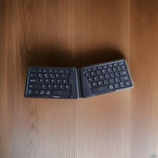 targus Foldable wireless keyboard  model akf003 Vintage Authentic Original Rare picture