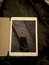 Apple iPad Air First Generation 16GB WiFi Fully Functional picture