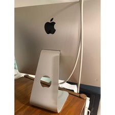 Apple iMac Desktop Computer 21.5