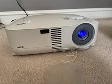 NEC VT695 Portable Projector LCD Multimedia Data w/ Remote Cords picture