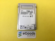 KIOXIA CD8-R Series 7.68TB PCIe 4.0 NVMe 2.5in U.2 SSD KCD81RUG7T68 picture