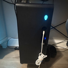 Alienware - Aurora R16 Gaming Desktop and accessories picture