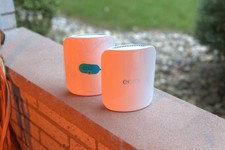 eero Max 7 Tri-Band Mesh Wi-Fi 7 Router - White, bundle chords and power adapter picture
