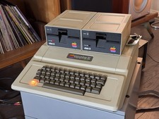 EARLY 1979 Apple II Plus A2S2-05486 Rev 4 7934 Raised Power Light + Cards picture