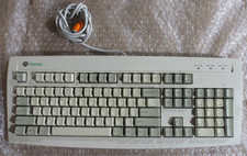 Vintage Gateway 7001628 Wired Keyboard White Standard picture