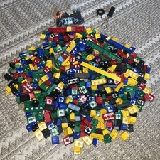 HUGE LOT OF COMPUTER KEYBOARD KEYS FOR ARTS AND CRAFTS, REPAIRS Many Colors picture