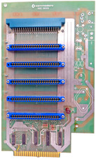COMMODORE VC-20 / VIC-20 -- MODULPLATINE VIC-1020 TEILBESTÜCKT (COMMODORE) picture