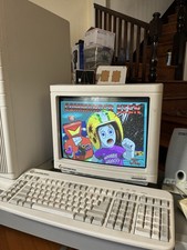 Vintage Computer Gateway 2000 486DX Big Tower 1993 With Matching Monitor picture
