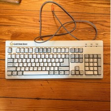 Vintage Gateway 2000 Maxi Switch PS/2 Keyboard 2196001-00-112 1995 Beige picture