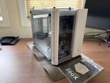Corsair Crystal 280X RGB Micro-ATX PC Case White - Accessories & Original Box picture