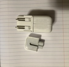 Apple iPod Power Adapter A1070 picture