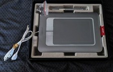 Wacom Bamboo Craft CTH-461 Graphics Tablet w/ Pen & Extra Nibs- Tested & Working picture