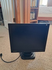Samsung Syncmaster 913V LCD Monitor 15