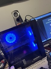 pc gaming setup picture